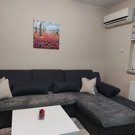 Lnb Lux Apartamento Doboj Exterior foto